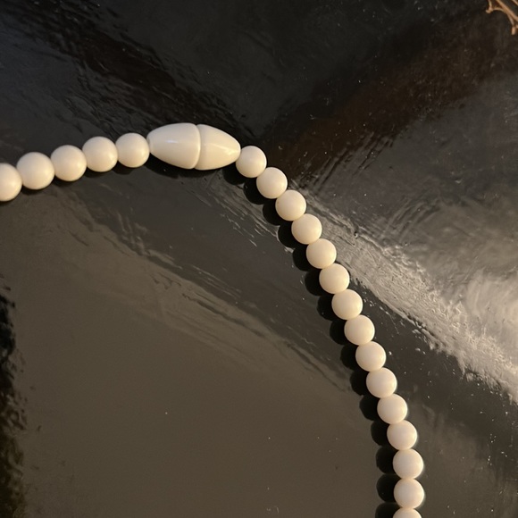 Vintage Necklace - Picture 2 of 3